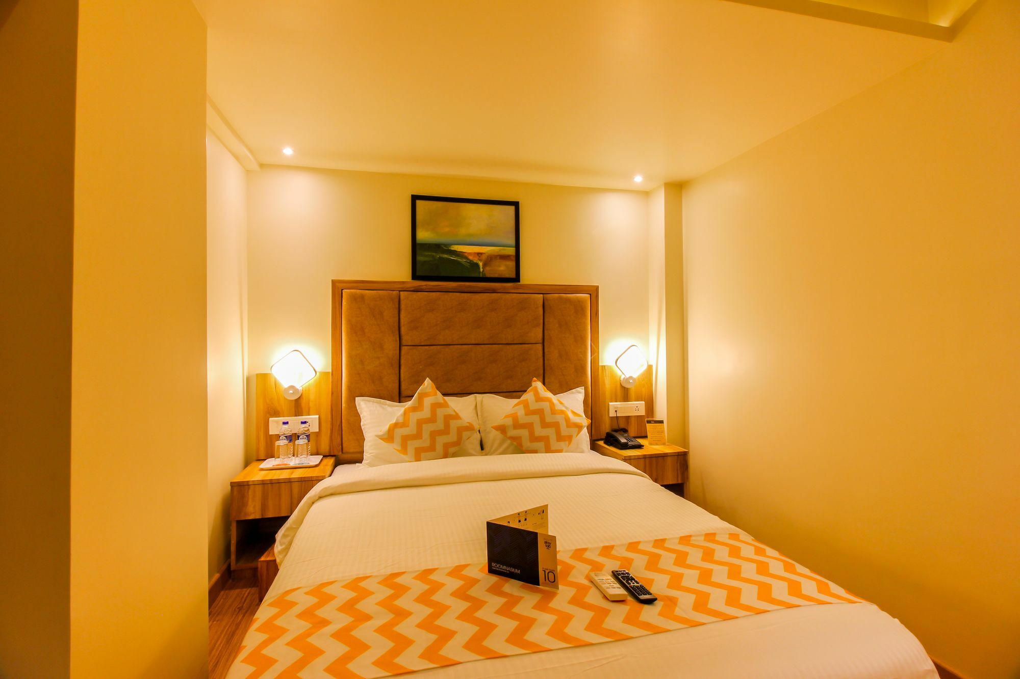Fluorescent By Bizzgrow Hotels International Airport - Formerly Known As Byaris International Bombay Esterno foto
