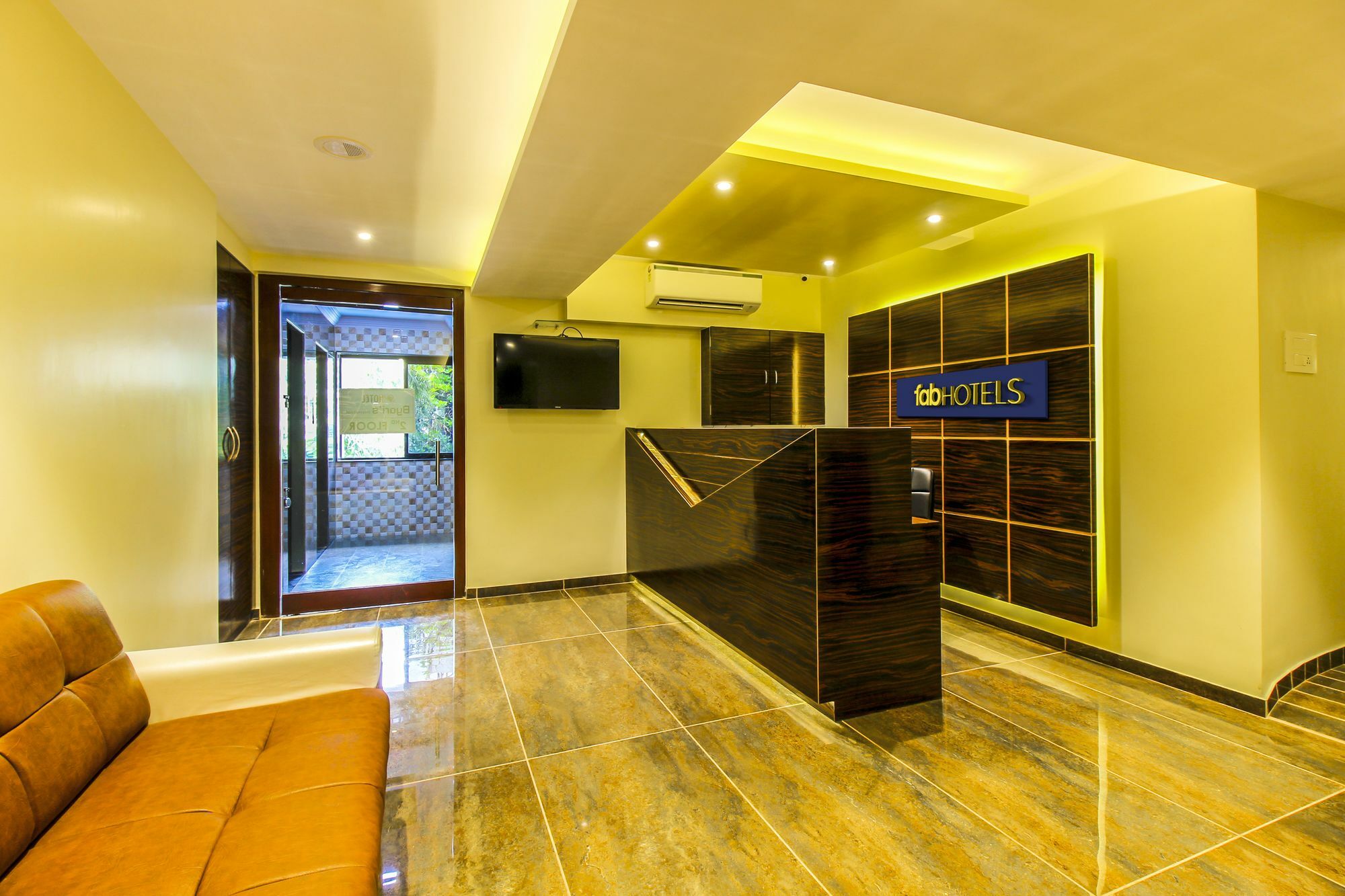 Fluorescent By Bizzgrow Hotels International Airport - Formerly Known As Byaris International Bombay Esterno foto