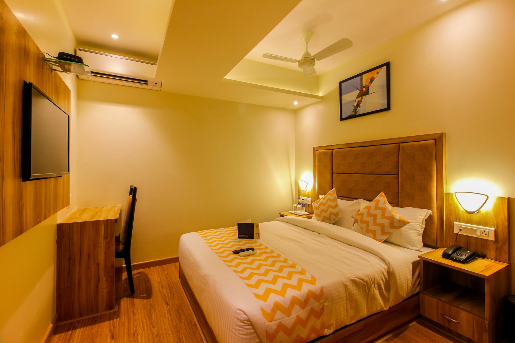 Fluorescent By Bizzgrow Hotels International Airport - Formerly Known As Byaris International Bombay Esterno foto