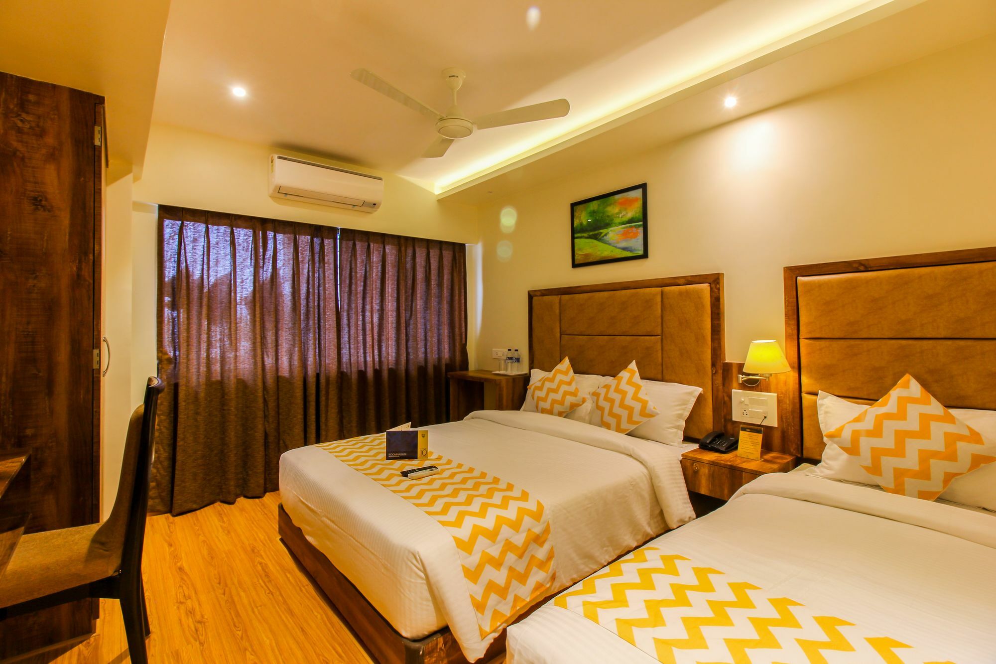 Fluorescent By Bizzgrow Hotels International Airport - Formerly Known As Byaris International Bombay Esterno foto