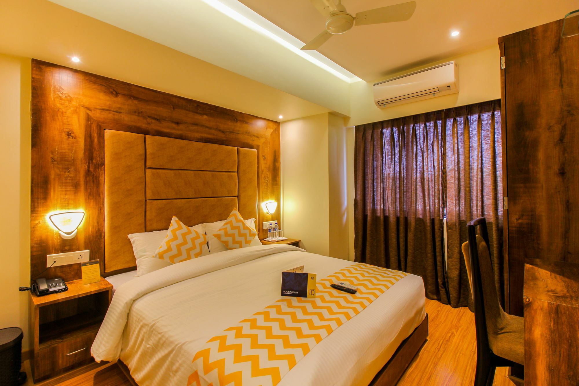 Fluorescent By Bizzgrow Hotels International Airport - Formerly Known As Byaris International Bombay Esterno foto