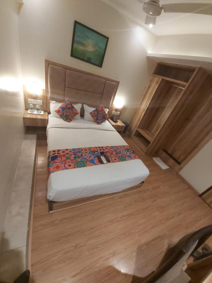 Fluorescent By Bizzgrow Hotels International Airport - Formerly Known As Byaris International Bombay Esterno foto