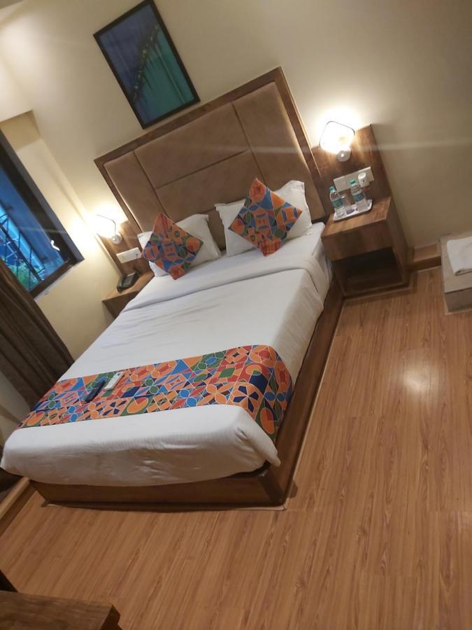 Fluorescent By Bizzgrow Hotels International Airport - Formerly Known As Byaris International Bombay Esterno foto