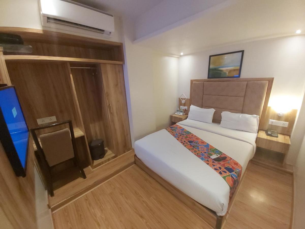 Fluorescent By Bizzgrow Hotels International Airport - Formerly Known As Byaris International Bombay Esterno foto