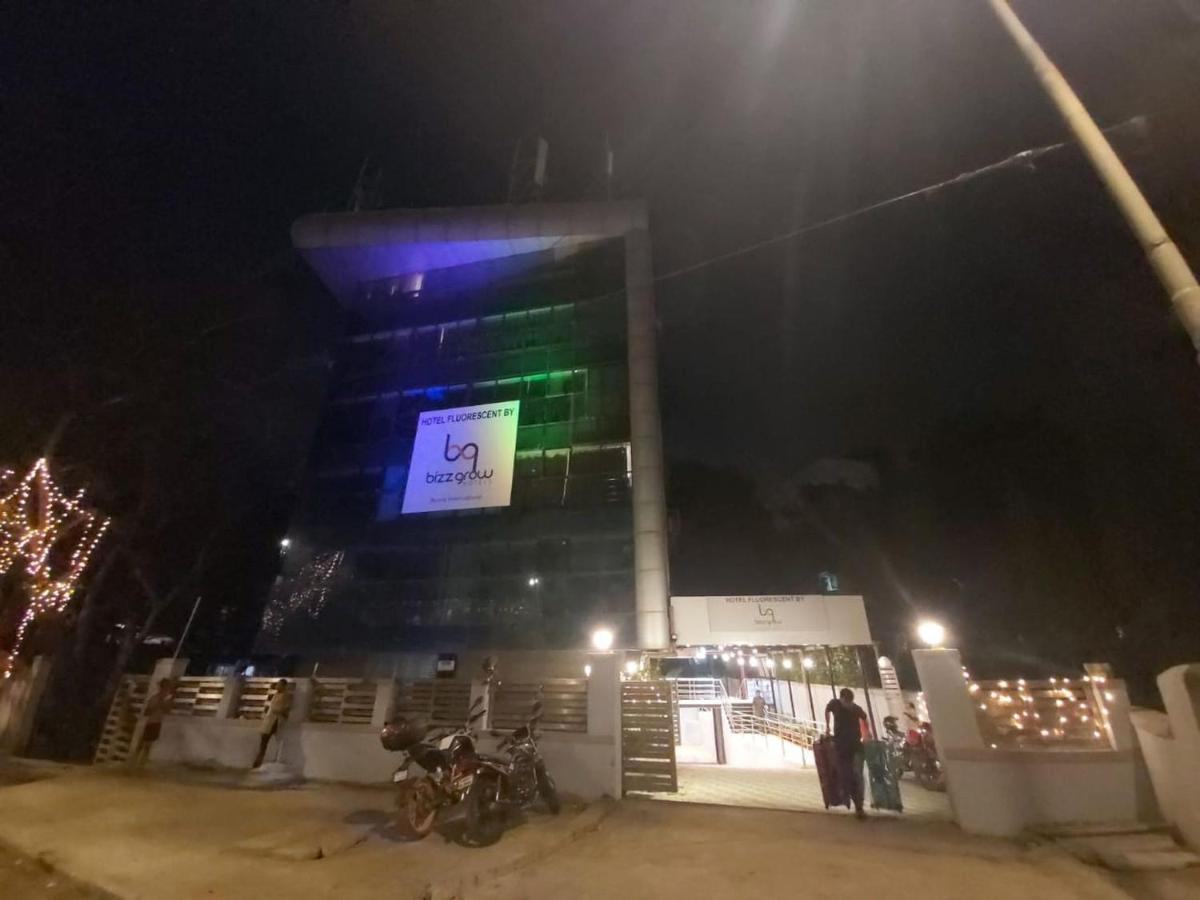 Fluorescent By Bizzgrow Hotels International Airport - Formerly Known As Byaris International Bombay Esterno foto